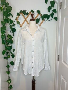 ELECTRIC & ROSE Farrah White Cotton Gauze Button Down Top